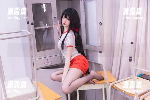 雪晴Astra 看雪晴Astra礼服,你也能成为图库里的小众资源