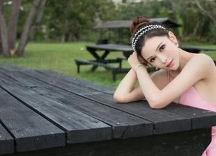 青豆客 – 作品急报道｜莫雅淇的职业装，离开会议室的时候，气场还是不能低哦