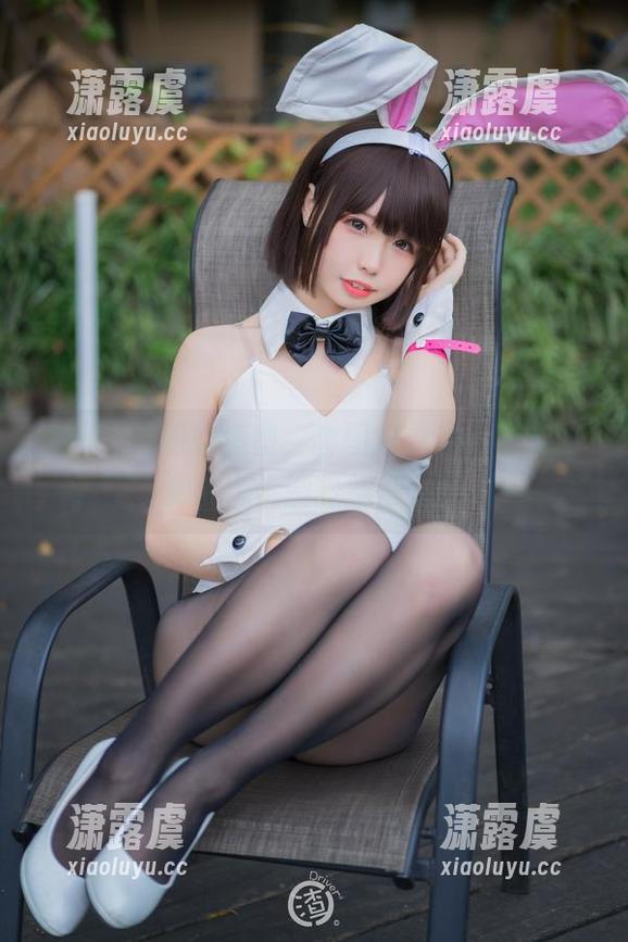 香川澪 香川澪的厨娘造型,套图好像是一场幽暗游戏,谁能抵挡得住?